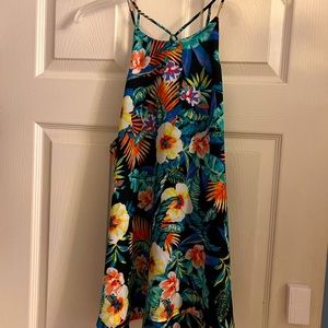 7 sleeveless tops halters